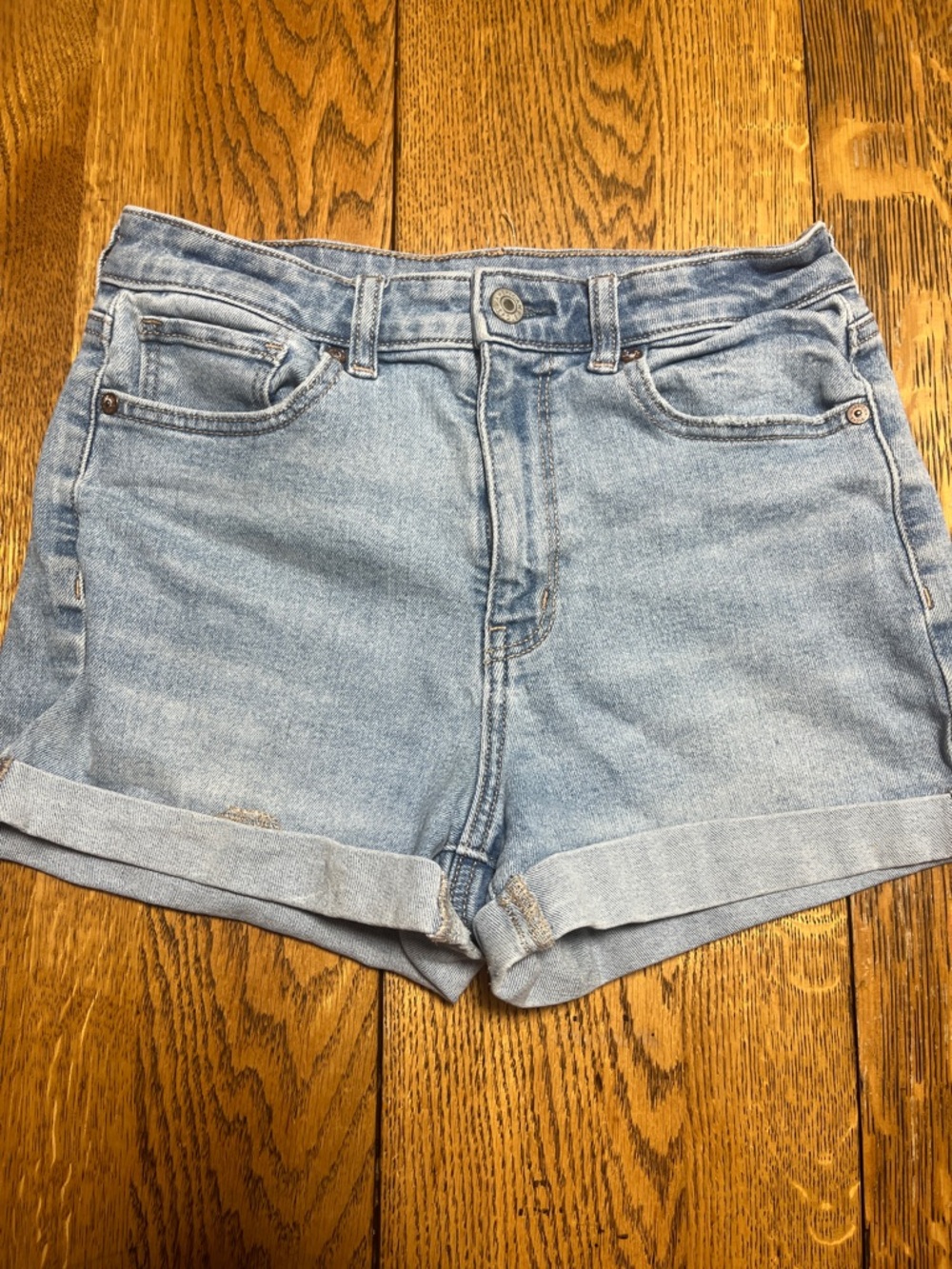 American Eagle Outfitters Light Wash Cuffed Denim Shorts